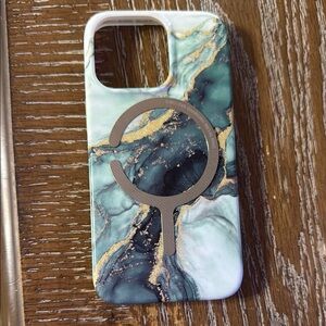 Stylish Marble iPhone 13 Pro Case - Green and Gold